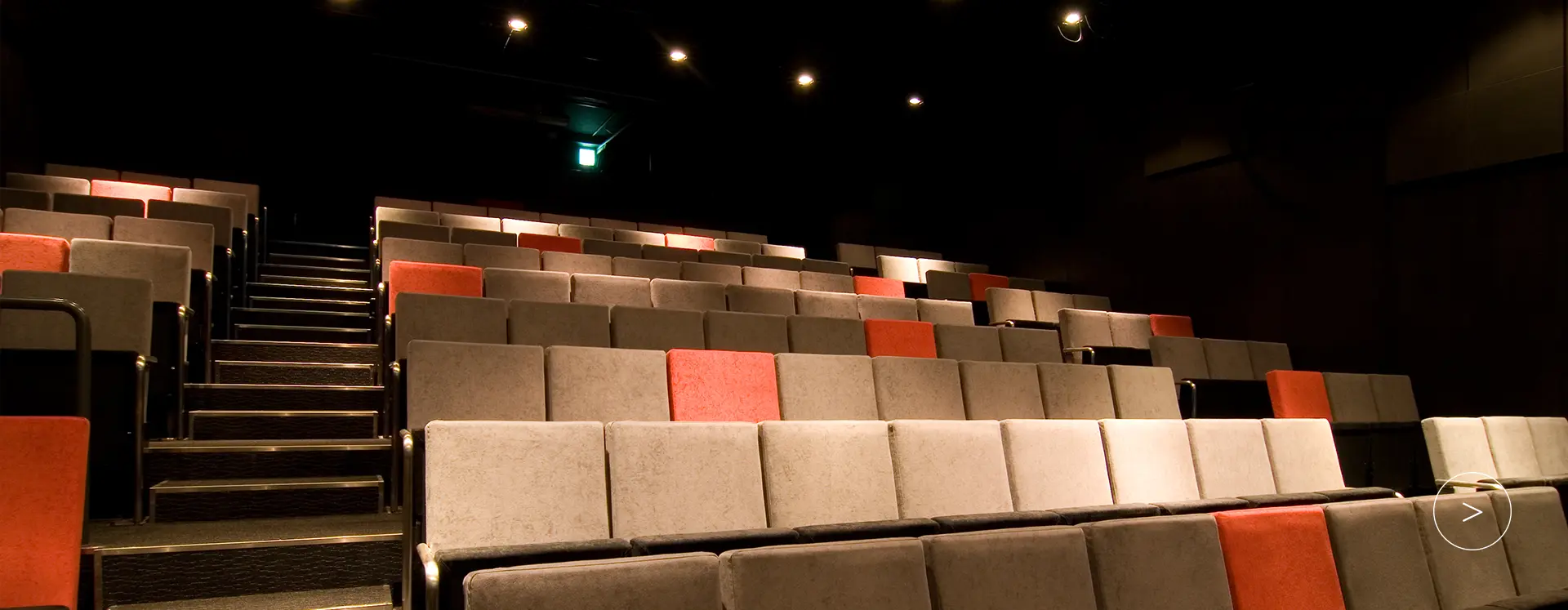 “享受大人”的館內設施