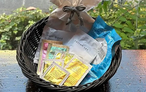 女性限定贈送“女士洗漱用品套裝”