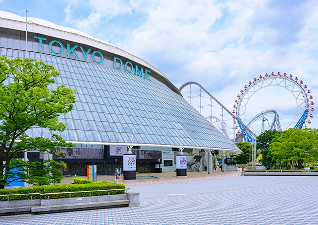 TOKYO DOME：搭乘火車和步行約25分鐘即可到達。