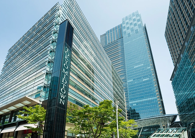 TOKYO MIDTOWN / 搭火車和步行約 21 分鐘