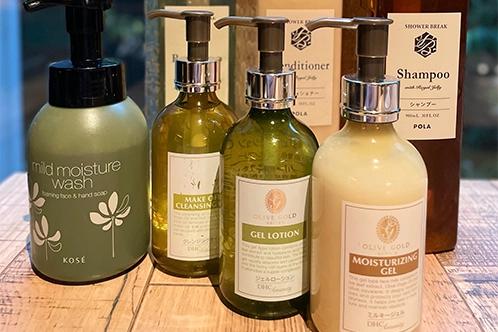 卸妝水、化妝水等