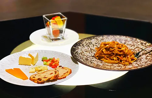 自慢の特製海鮮丼