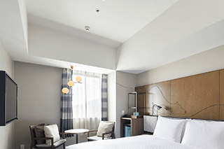 寬敞的客房天花板高度