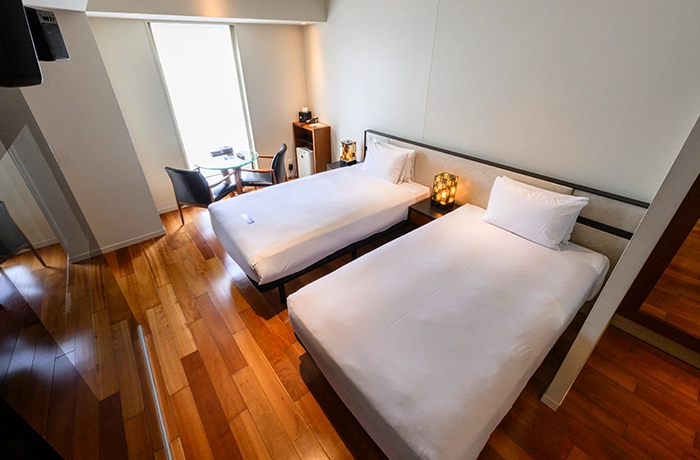 成熟高階主管雙胞胎