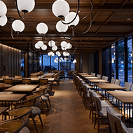 1Fｍinori de bar / 室內（夜間）